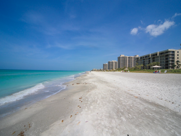 Luxurious Beachfront Condo in Longboat Key Florida - Stunning Gulf Views